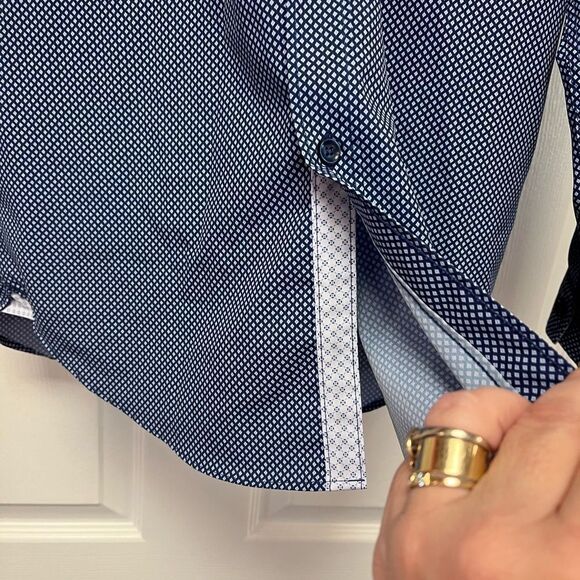 Construct Slim Fit No Iron Moisture Wicking Blue Print Button Down 15 32-33 - Picture 4 of 6